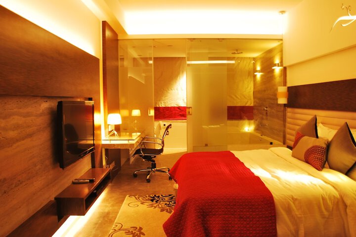 Room 10 of 51