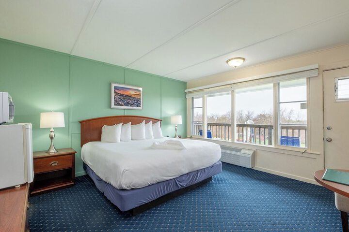 Room 25 of 114
