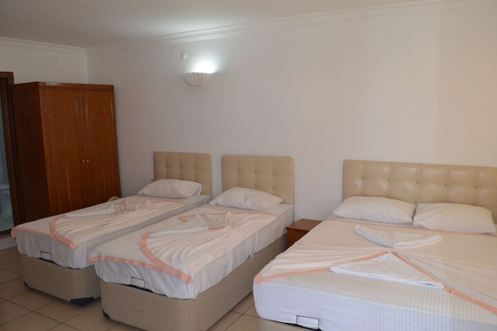 Room 14 of 39