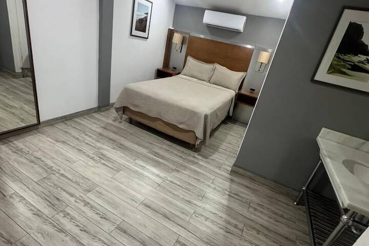 Room 3 of 6