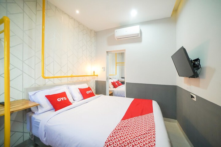 Room 13 of 34