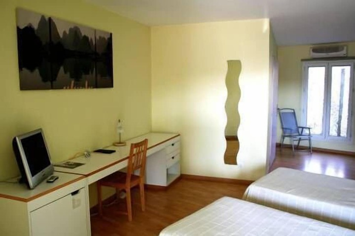 Room 10 of 54