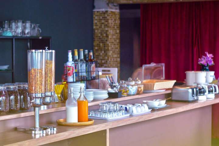 Breakfast/Coffee Service 29 of 37