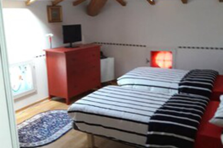 Room 21 of 22