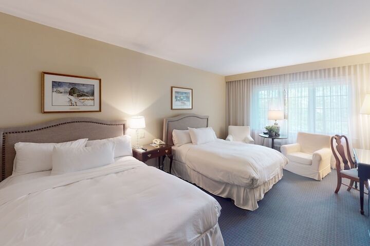 Quadruple Accessible Queen Size Bed (6 of 14)
