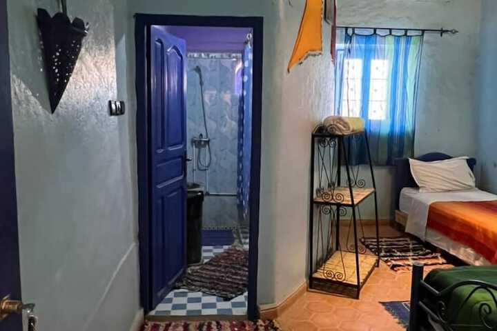 Room 28 of 71
