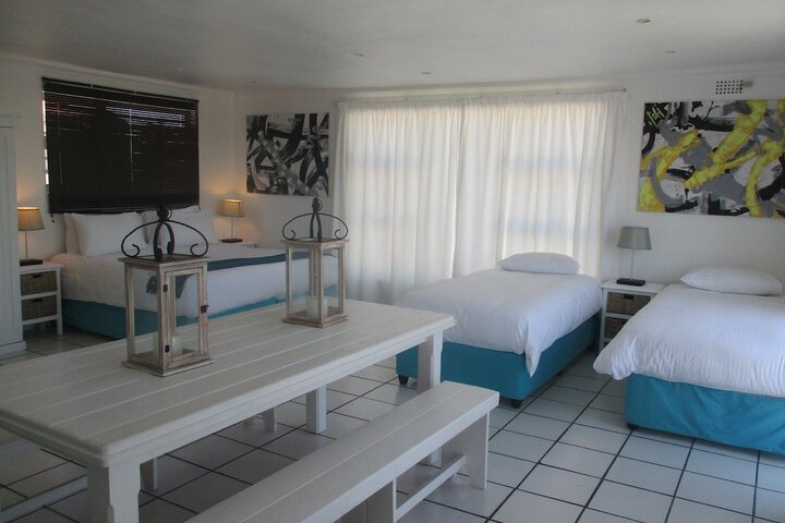 Room 10 of 31