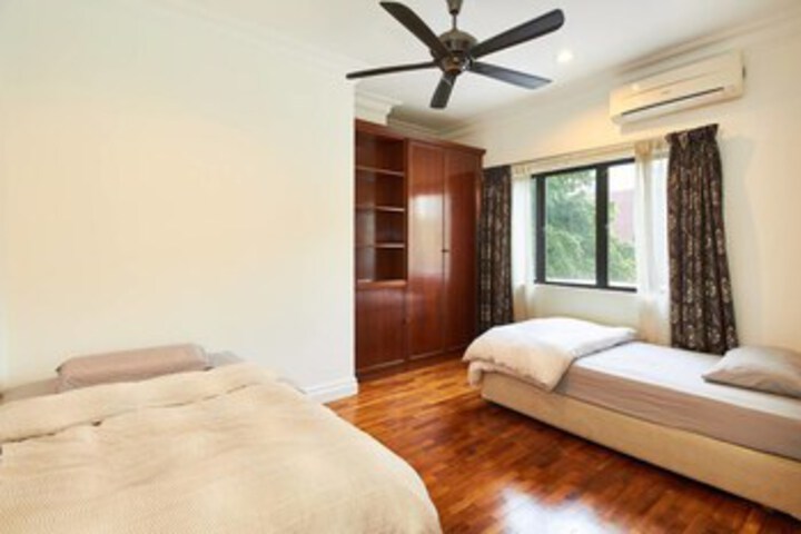 Luxurious 2BR in Klcc Managed by Guestready