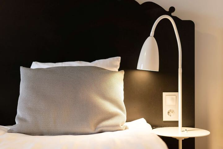 Room 10 of 40