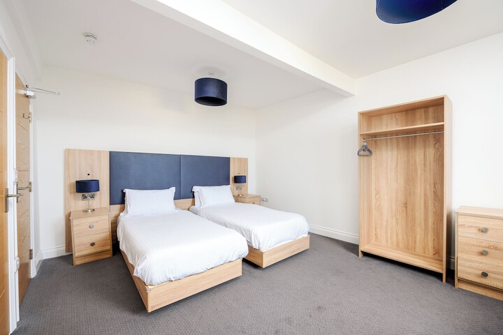 Room 60 of 95