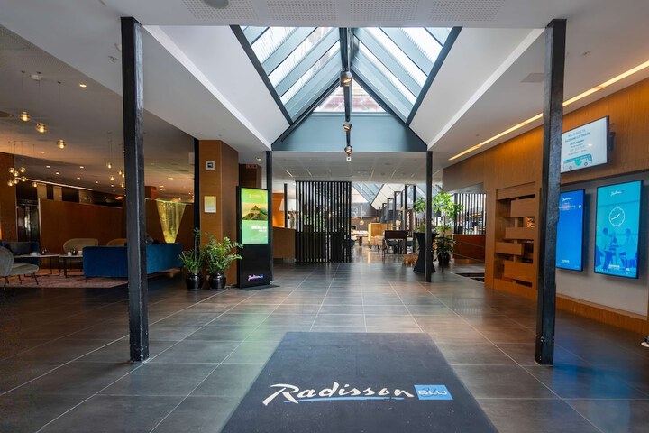 Lobby Photos