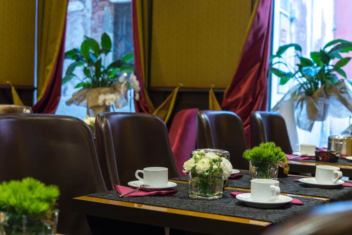 Breakfast/Coffee Service 69 of 83