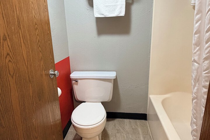 Room 66 of 90