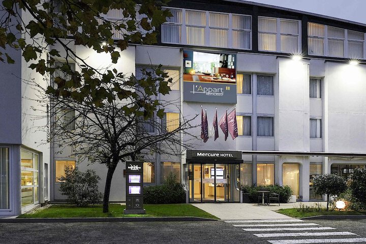 Hotel 75 of 77