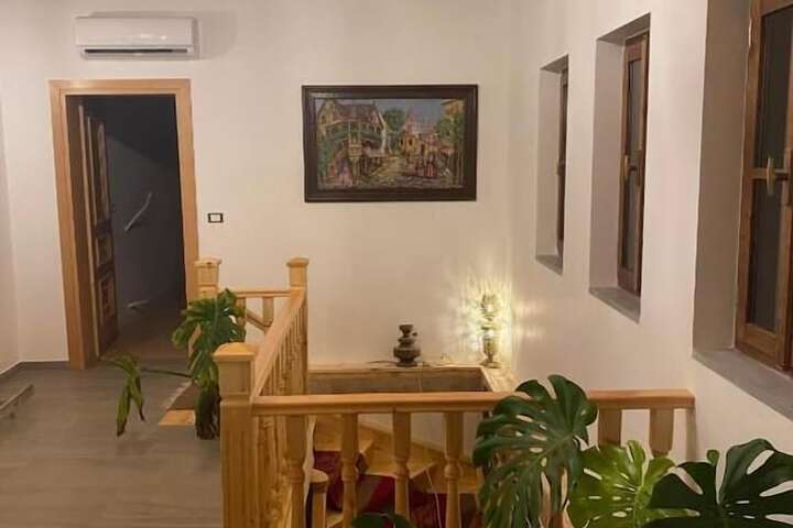 Room 19 of 30