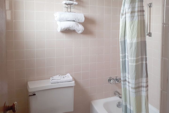 Room 26 of 34