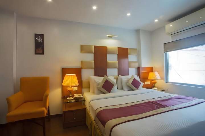 Room 15 of 27