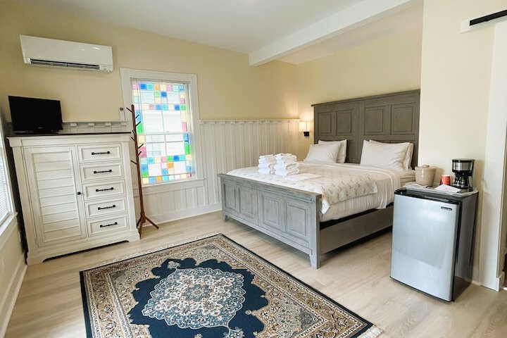 Room 17 of 26
