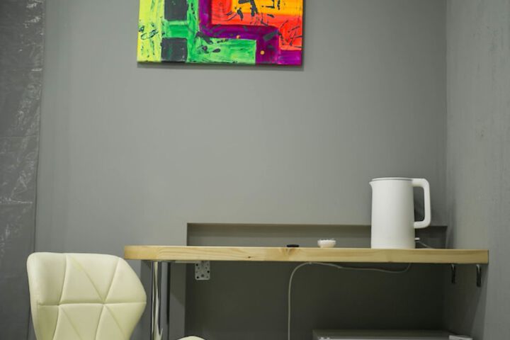 Room 9 of 31