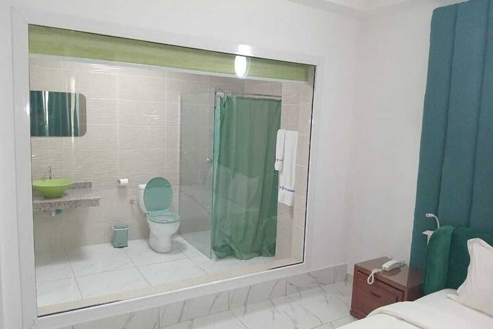 Room 10 of 19
