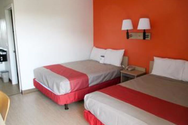 Room 3 of 11