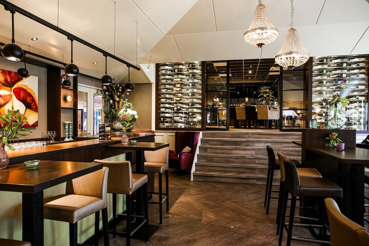 Dining Photos