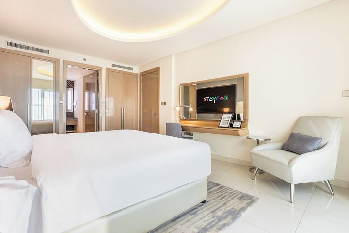 Room 4 of 14