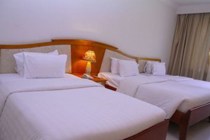 Room 41 of 68