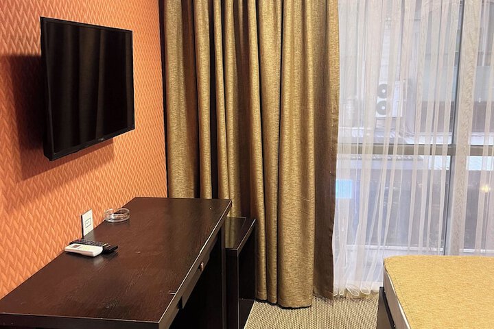 Room 3 of 30