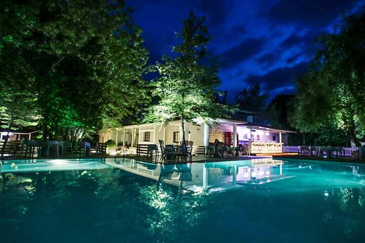 Hotel with Pool