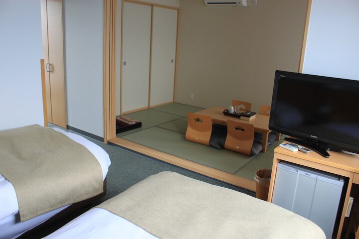 Room 7 of 46