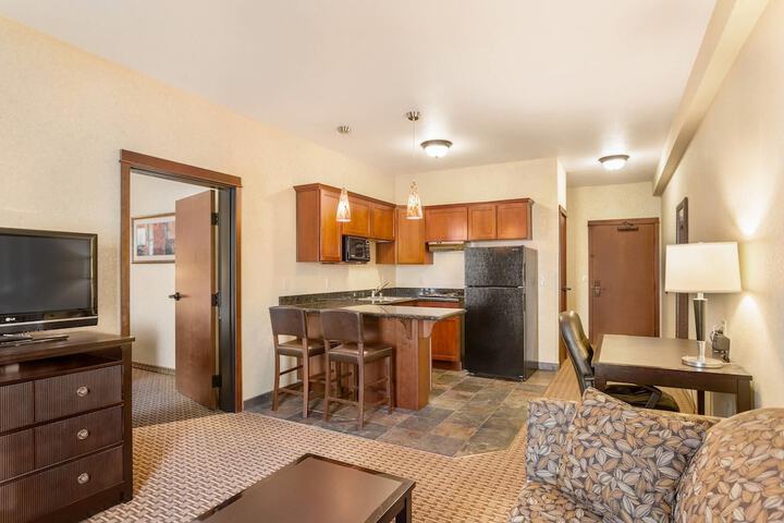 Room 8 of 36