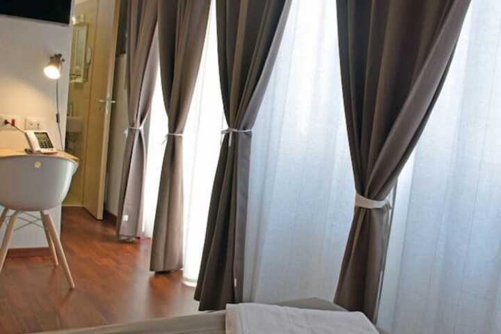 Room 26 of 31
