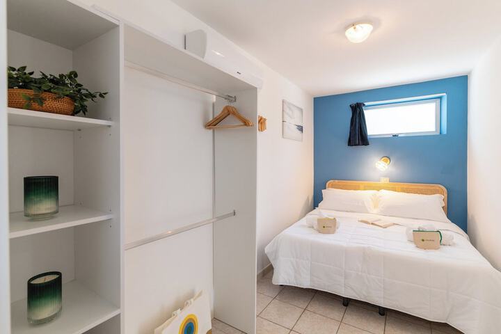 Room 15 of 91