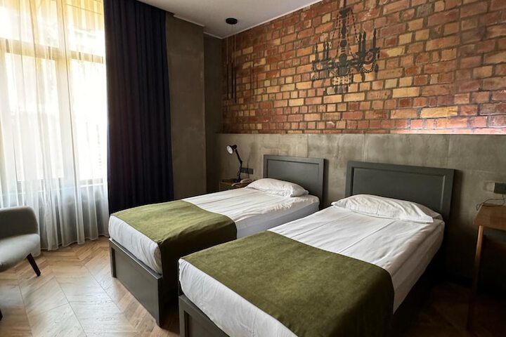 Room 58 of 117