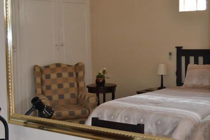 Room 10 of 31