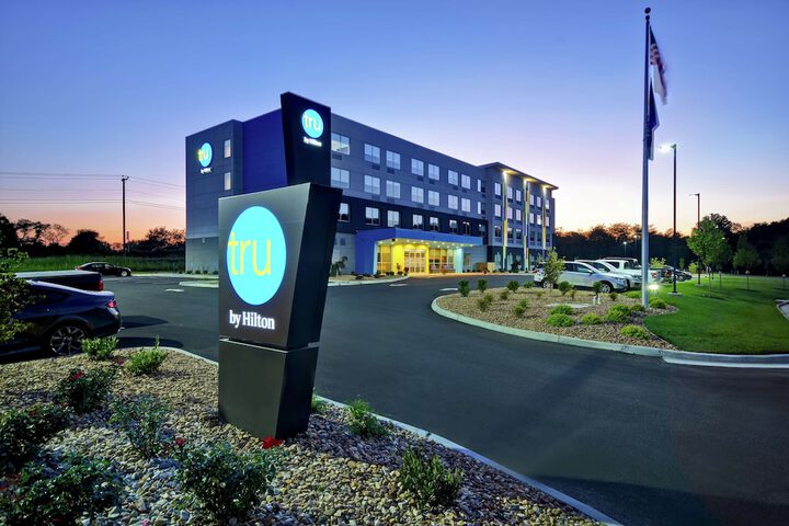 Tru by Hilton Wytheville in Wytheville, VA