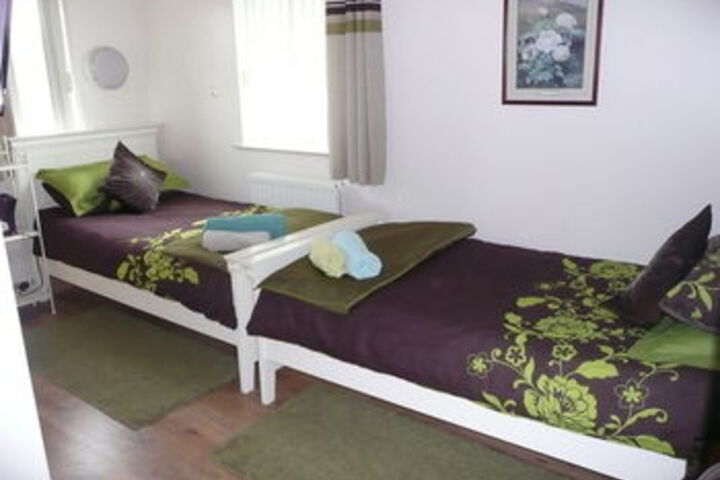 Room 8 of 21