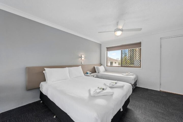 Room 9 of 22