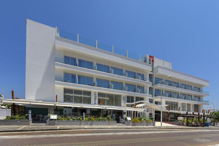 Hotel 41 of 44