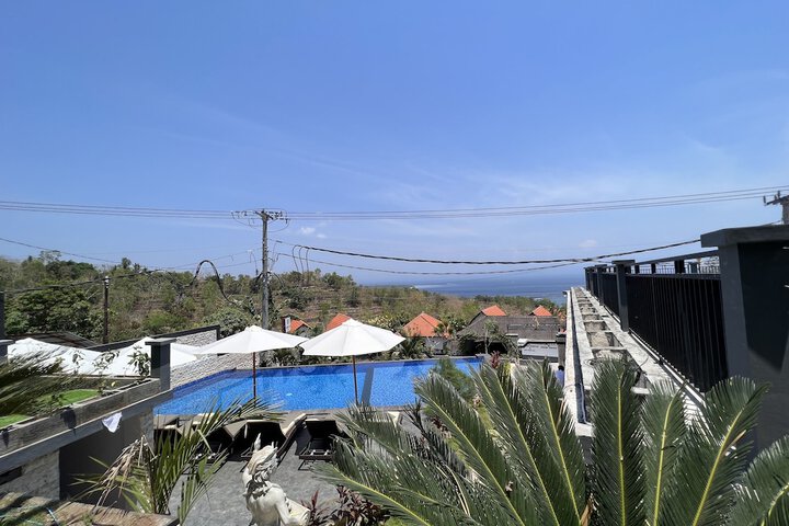 Pool 50 of 69