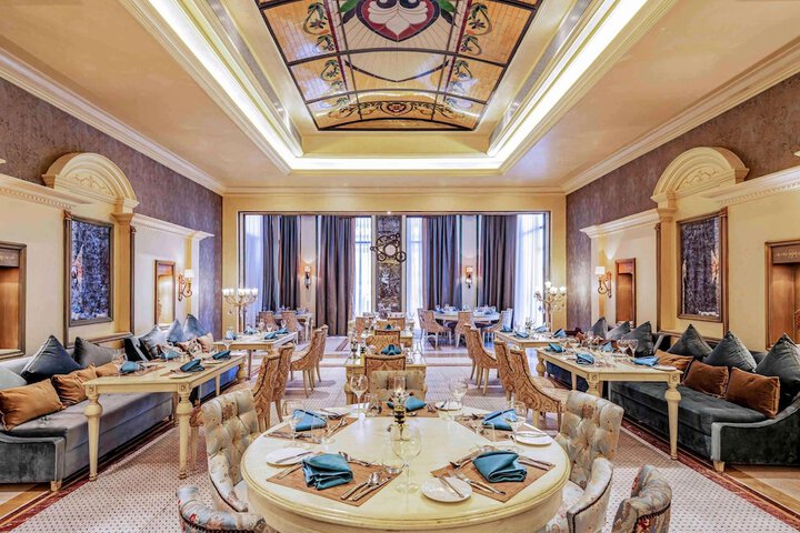 Dining 128 of 180