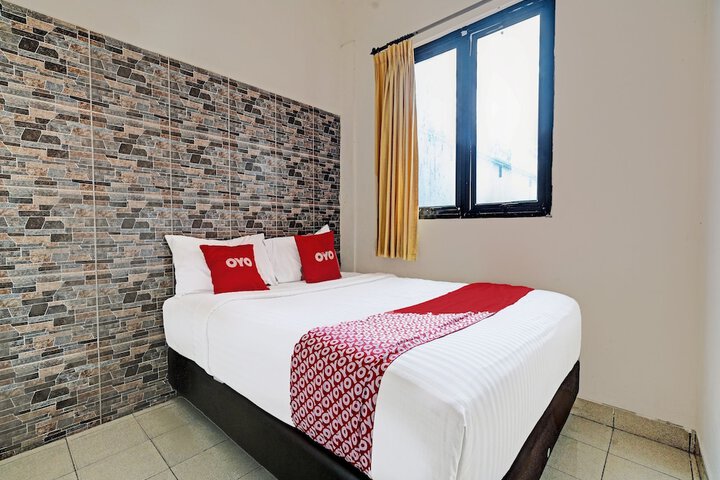OYO 1699 Verona Residence
