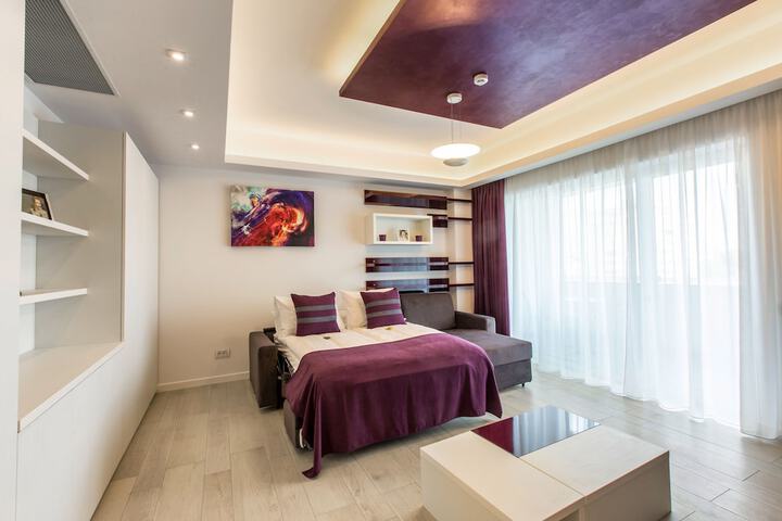 Room 62 of 166