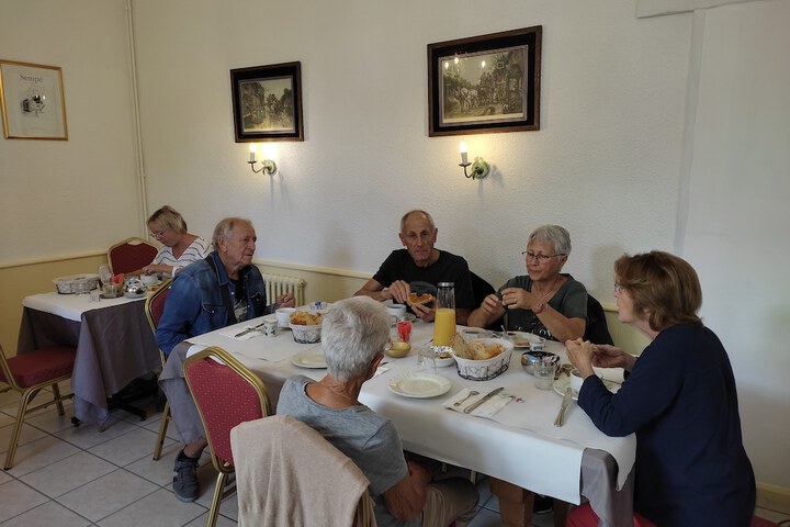 Breakfast/Coffee Service 62 of 75