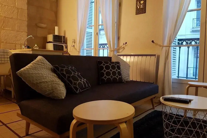 Room 3 of 16