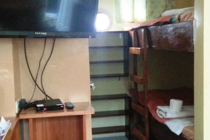 Room 7 of 126