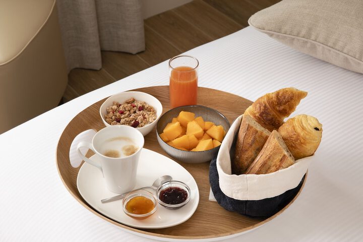 Breakfast/Coffee Service 43 of 47
