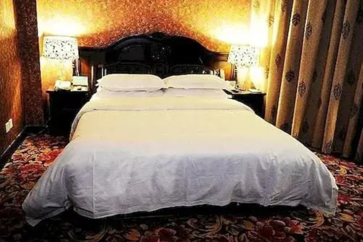 Room 3 of 19