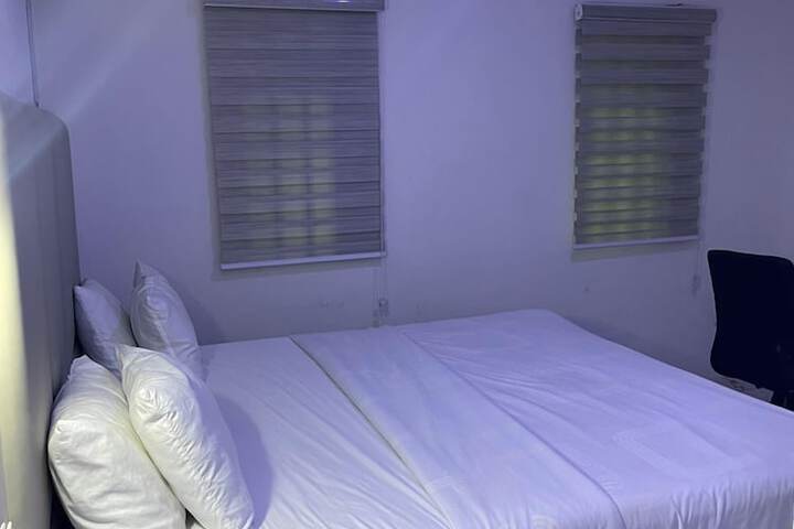 Room 10 of 20